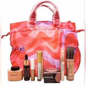 Makeup Revolution 8 Piece Makeup Bundle